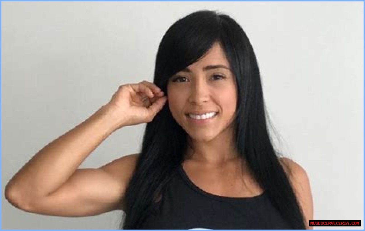 
Alejandra Gil Wiki Bio, age, plastic surgery, measurements 