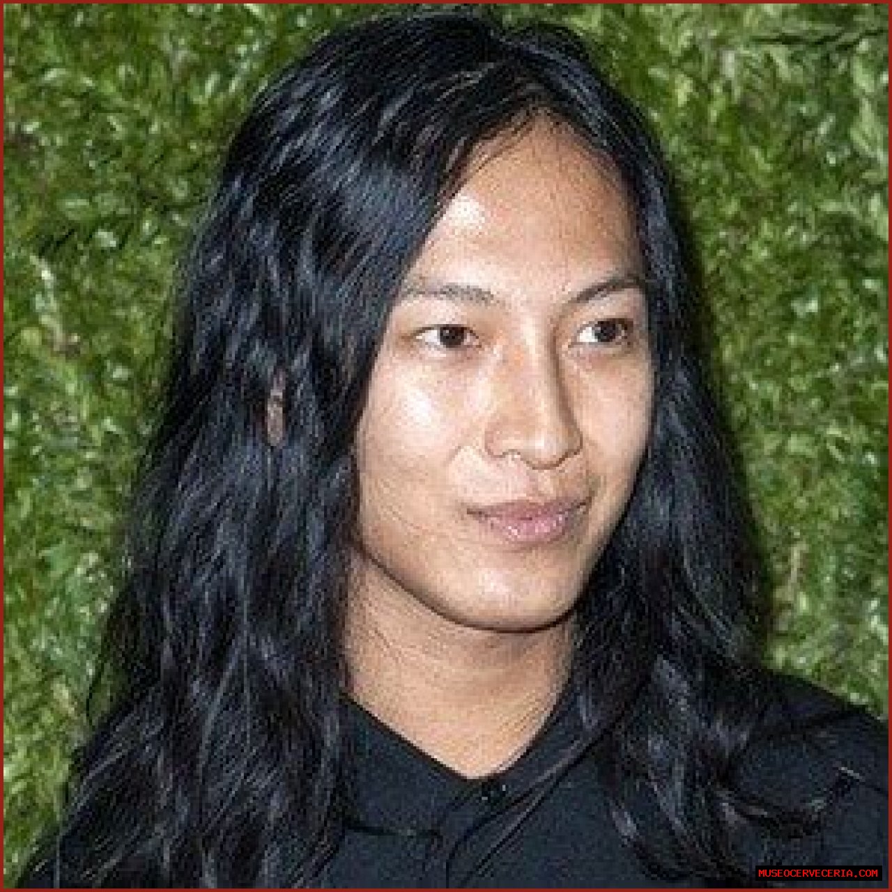 Alexander Wang (Fashion Designer) - Age, Birthday, Bio, Facts, Family, Net Worth, Height & More