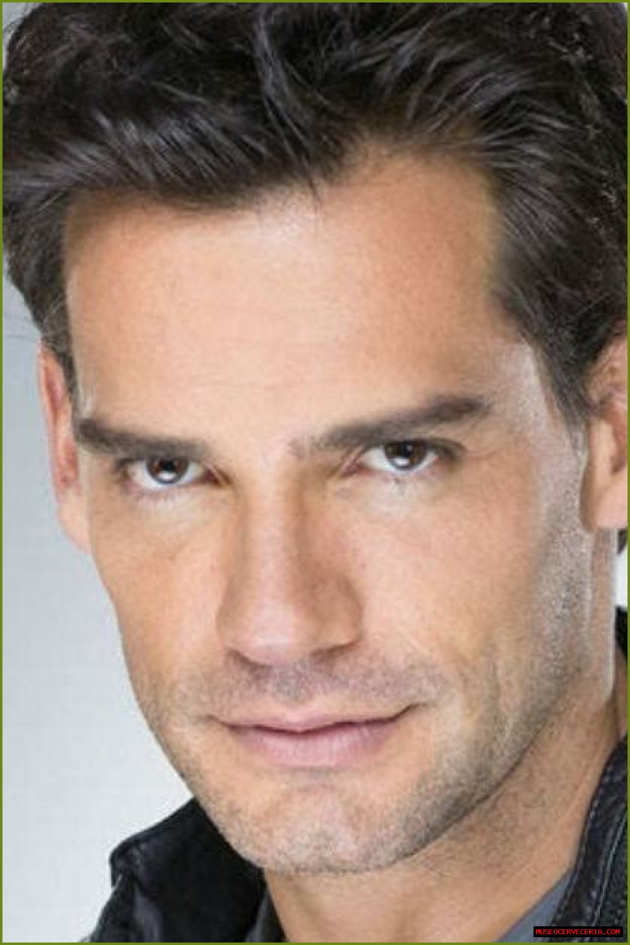 Cristián de la Fuente (TV Actor) - العمر ، تاريخ الميلاد ، السيرة الذاتية ، الحقائق ، الأسرة ، صافي الثروة ، الطول والمزيد