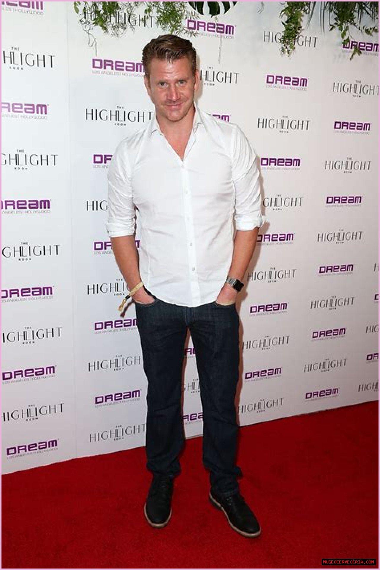 Dash Mihok (Movie Actor) - Age, Birthday, Bio, Facts, Family, Net Worth, Height & More