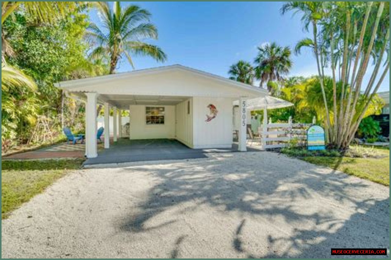 Discover The Enchanting Hideaway Of Garth Brooks: Anna Maria Island Unveiled