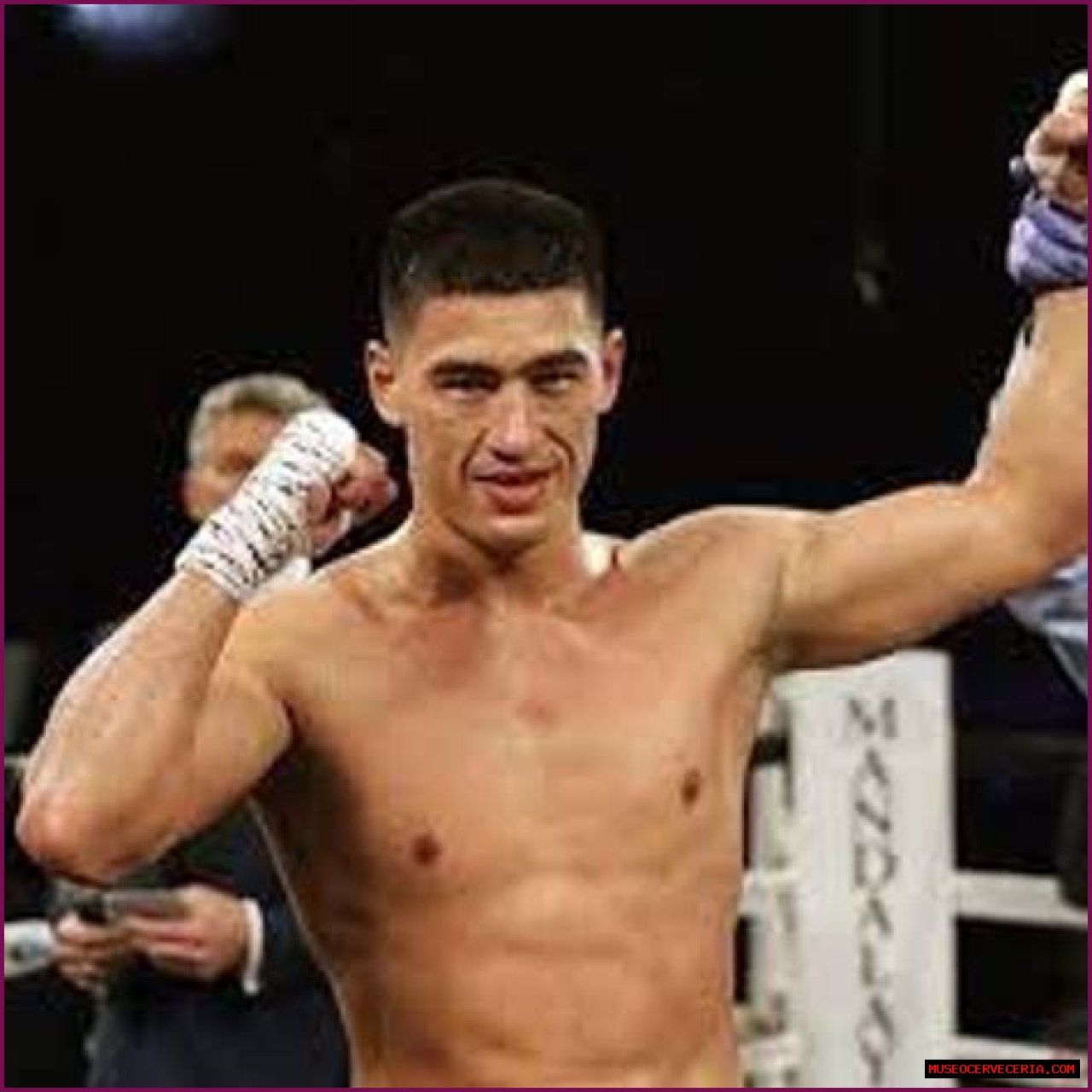 DK Yoo (Boxer) - Alter, Geburtstag, Bio, Fakten, Familie, Vermögen, Größe & mehr