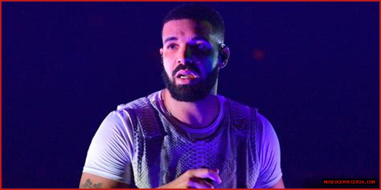 Drake Booed Off Stage at Camp Flog Gnaw, Crowd Wanted Frank Ocean