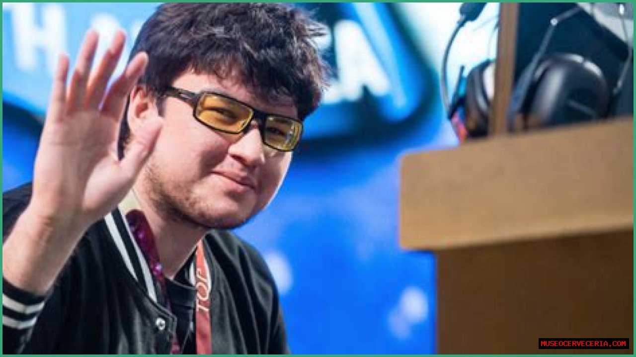 Dyrus – Twitch Streamer | Wiki, Age, Height, Net Worth, Relationship, Ethnicity, Career