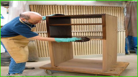 How do you use Wipe on stain?