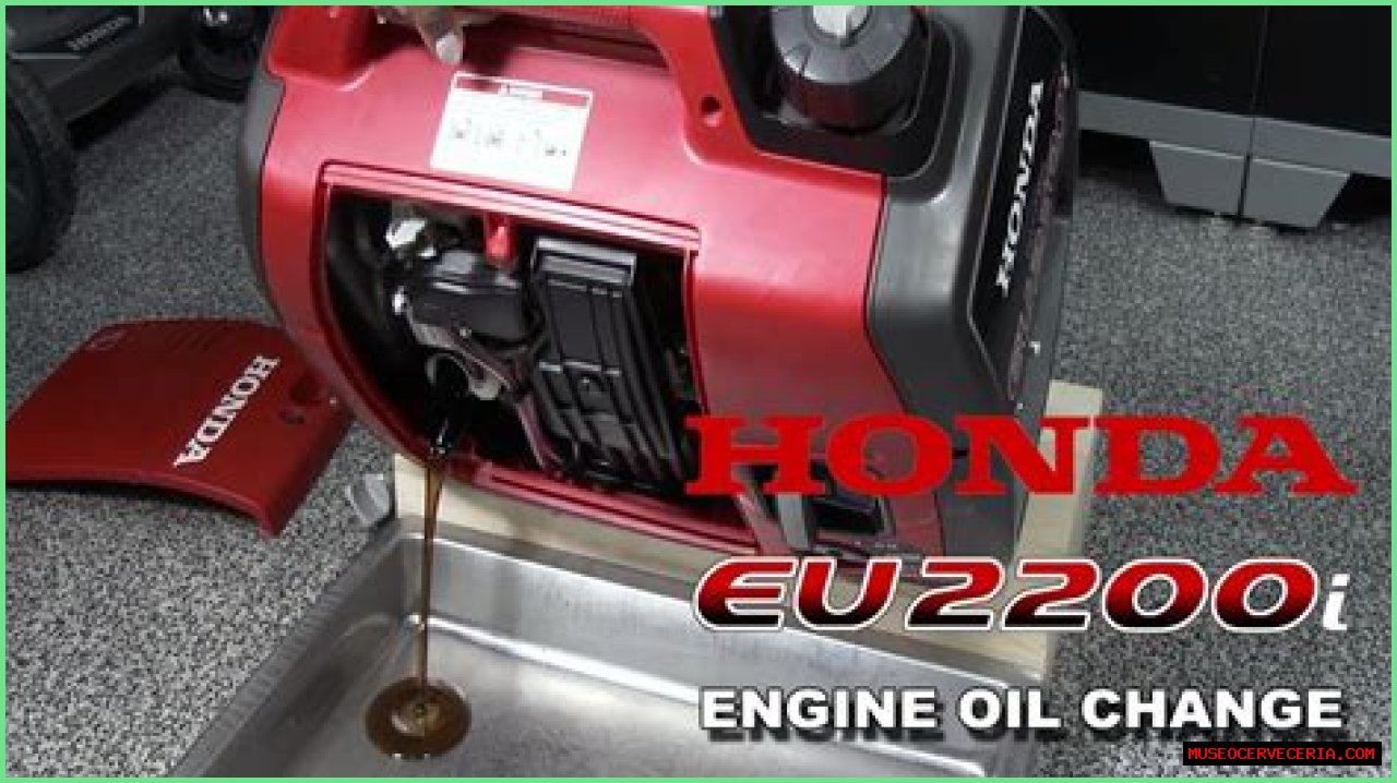 How much oil does a Honda 2000 generator use?