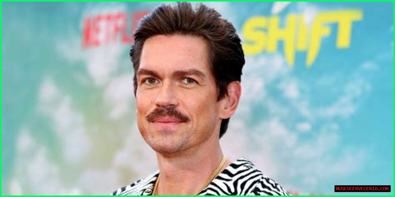 Is Steve Howey Gay? The Actor Once Opened Up about His Sexuality and Being in Touch with His Feminine Side