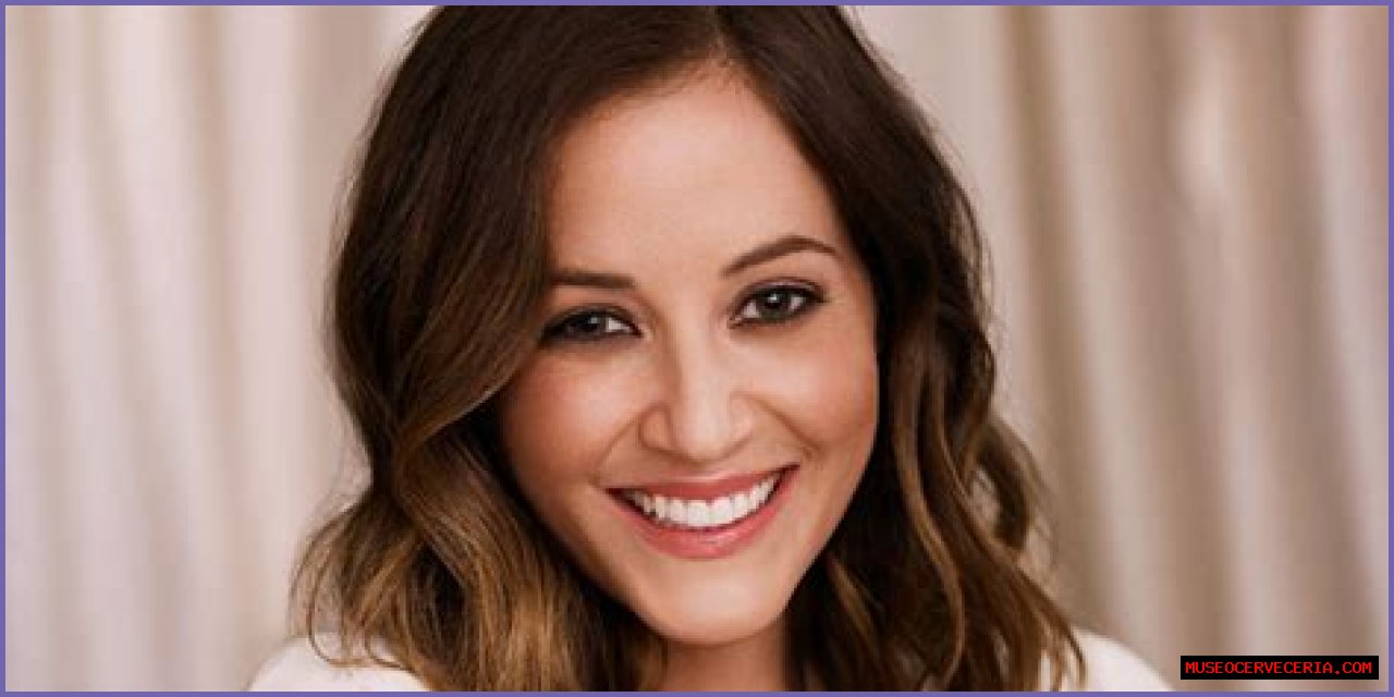 Kay Adams Height, Weight, Net Worth, Age, Birthday, Wikipedia, Who, Nationality, Biography