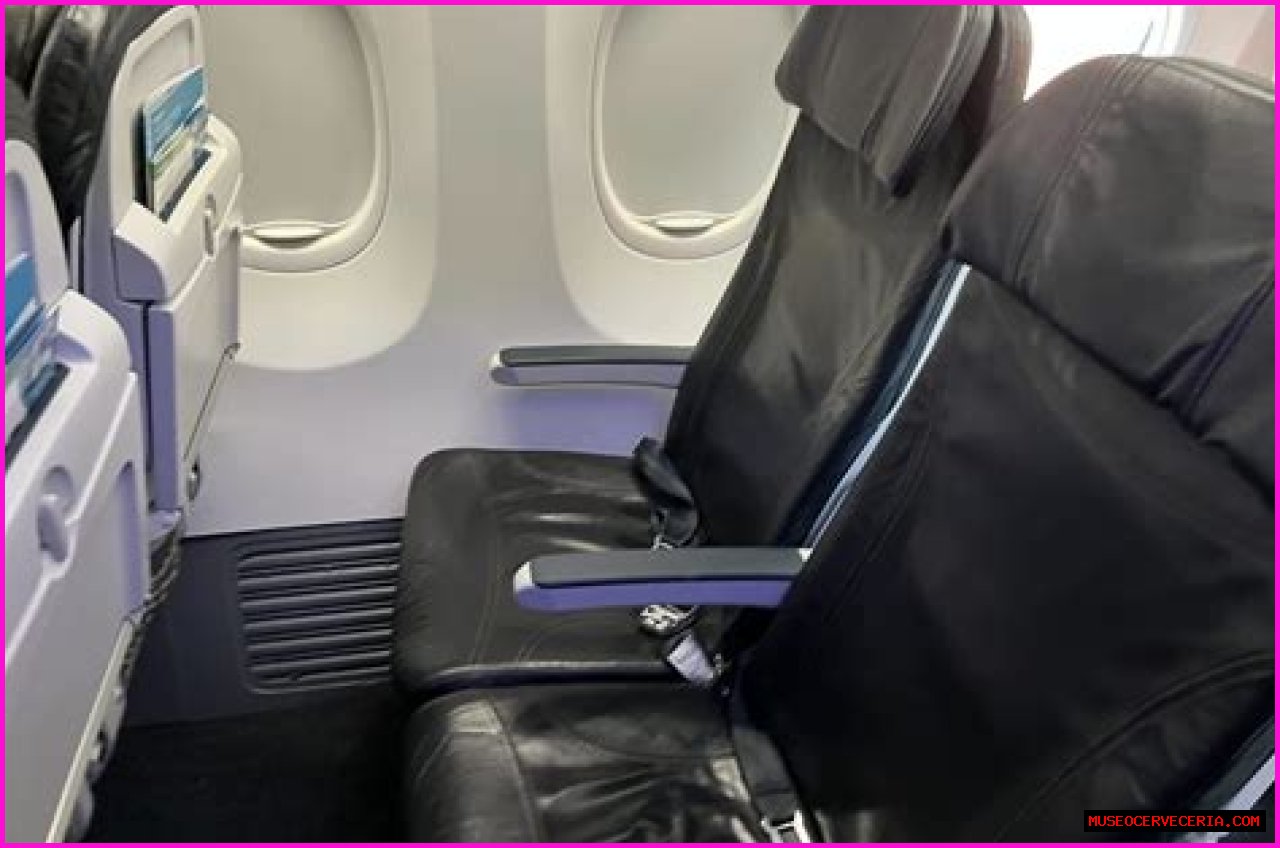 What’s the difference between saver and main on Alaska Airlines?
