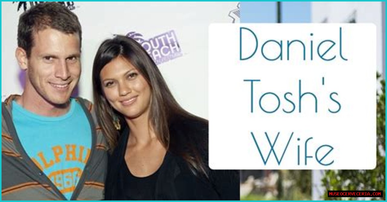 Who is Popular Comedian Daniel Tosh Wife? Is he Secretly Married to his Longtime Dating Girlfriend?